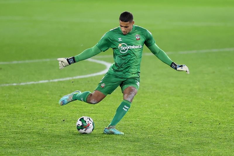 Gavin Bazunu khi thi đấu tại Southampton